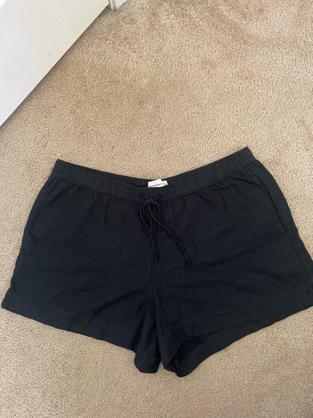 WOMEN Abercrombie & Fitch Black Drawstring LINEN Shorts with pocket